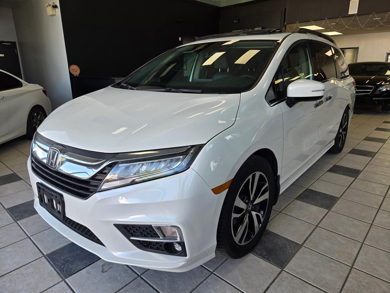 2019 Honda Odyssey Touring | ALL CREDIT ACCEPTED!! - Photo #3