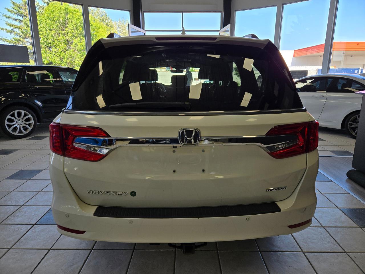 2019 Honda Odyssey Touring | ALL CREDIT ACCEPTED!! - Photo #6