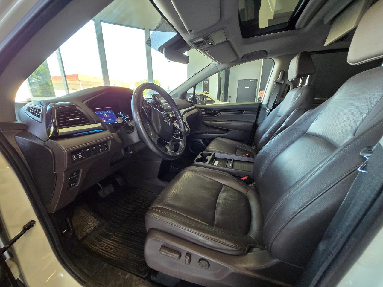 2019 Honda Odyssey Touring | ALL CREDIT ACCEPTED!! - Photo #9