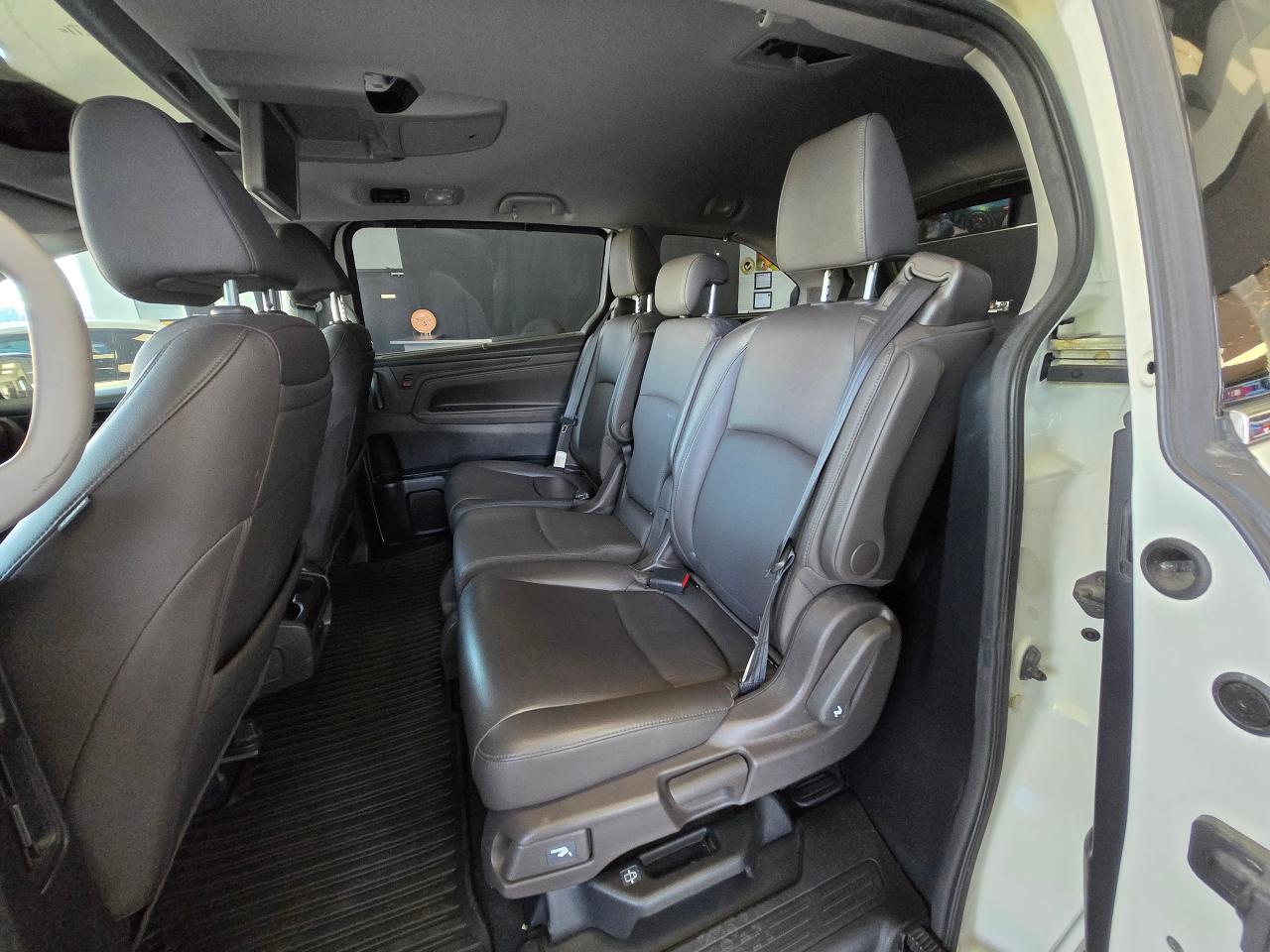 2019 Honda Odyssey Touring | ALL CREDIT ACCEPTED!! - Photo #19