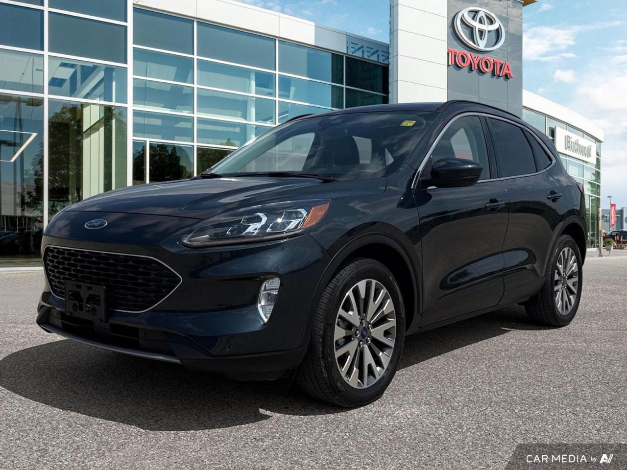 Used 2022 Ford Escape Titanium Hybrid | Local | Remote Start | for sale in Winnipeg, MB
