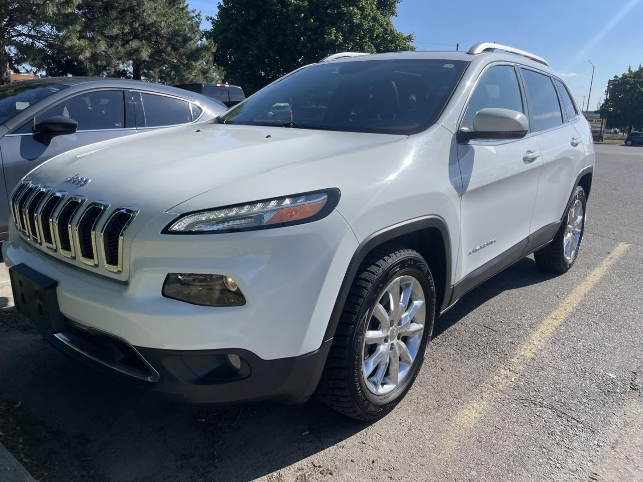 Used 2016 Jeep Cherokee Limited 4WD for sale in Burlington, ON