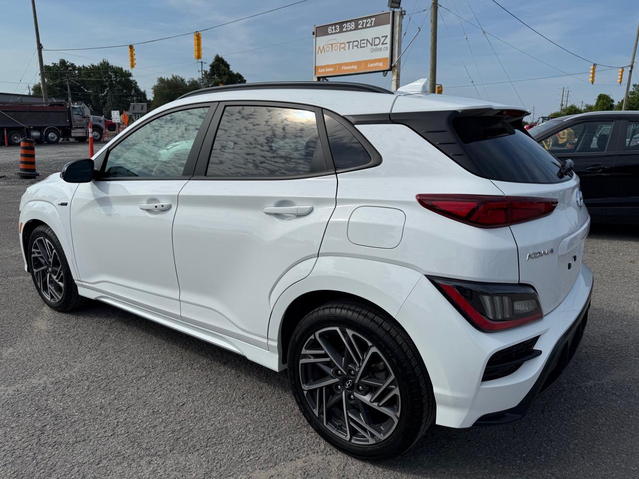 2022 Hyundai KONA 1.6T N Line w/Ultimate Package HUD! Leather and Sunroof! Photo3