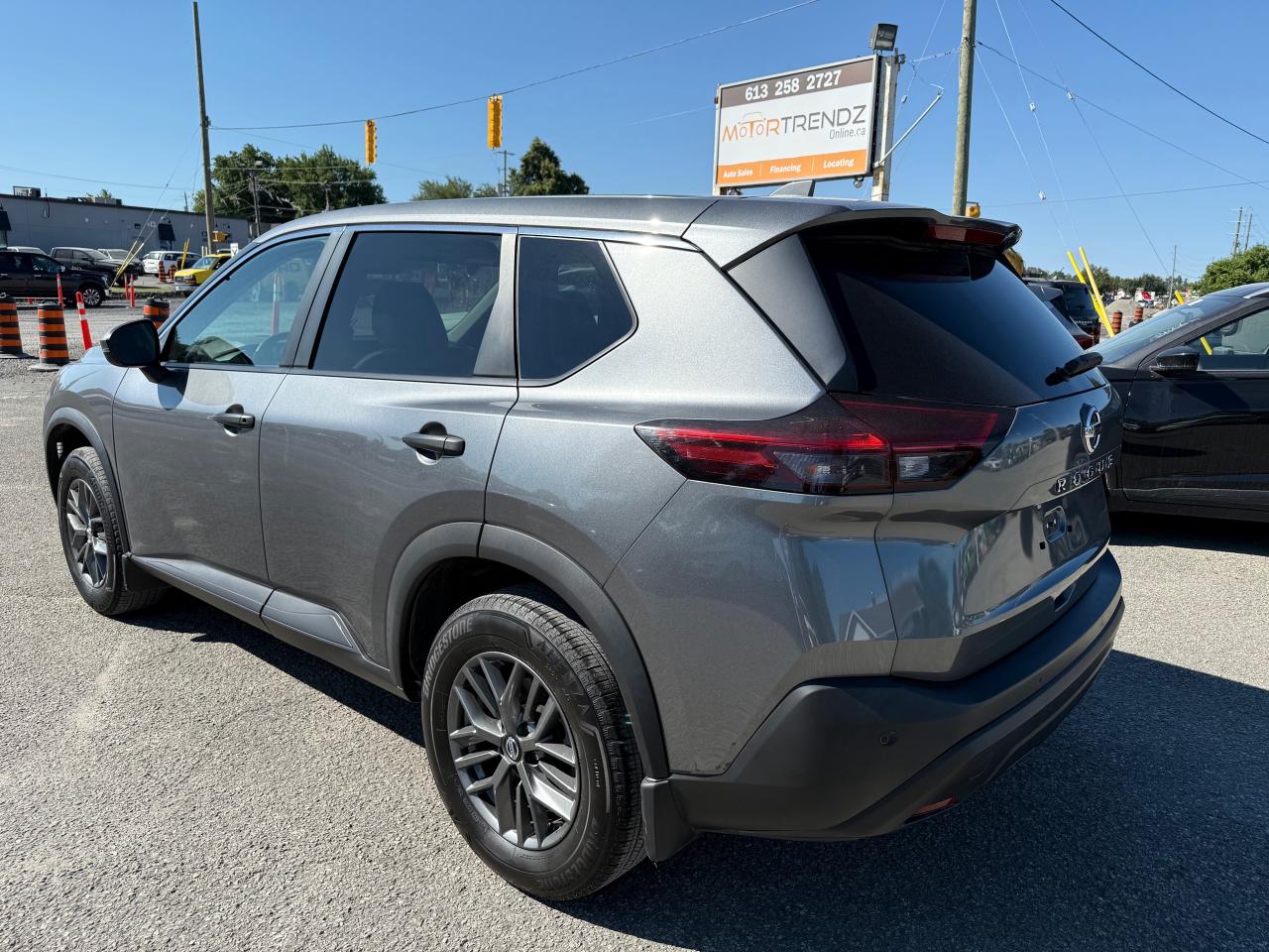 2021 Nissan Rogue Heated Steering and Seats! Photo2