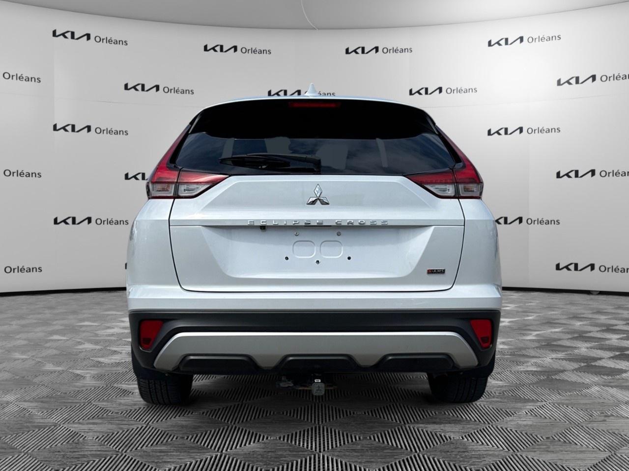 2022 Mitsubishi Eclipse Cross SE S-AWC Photo3