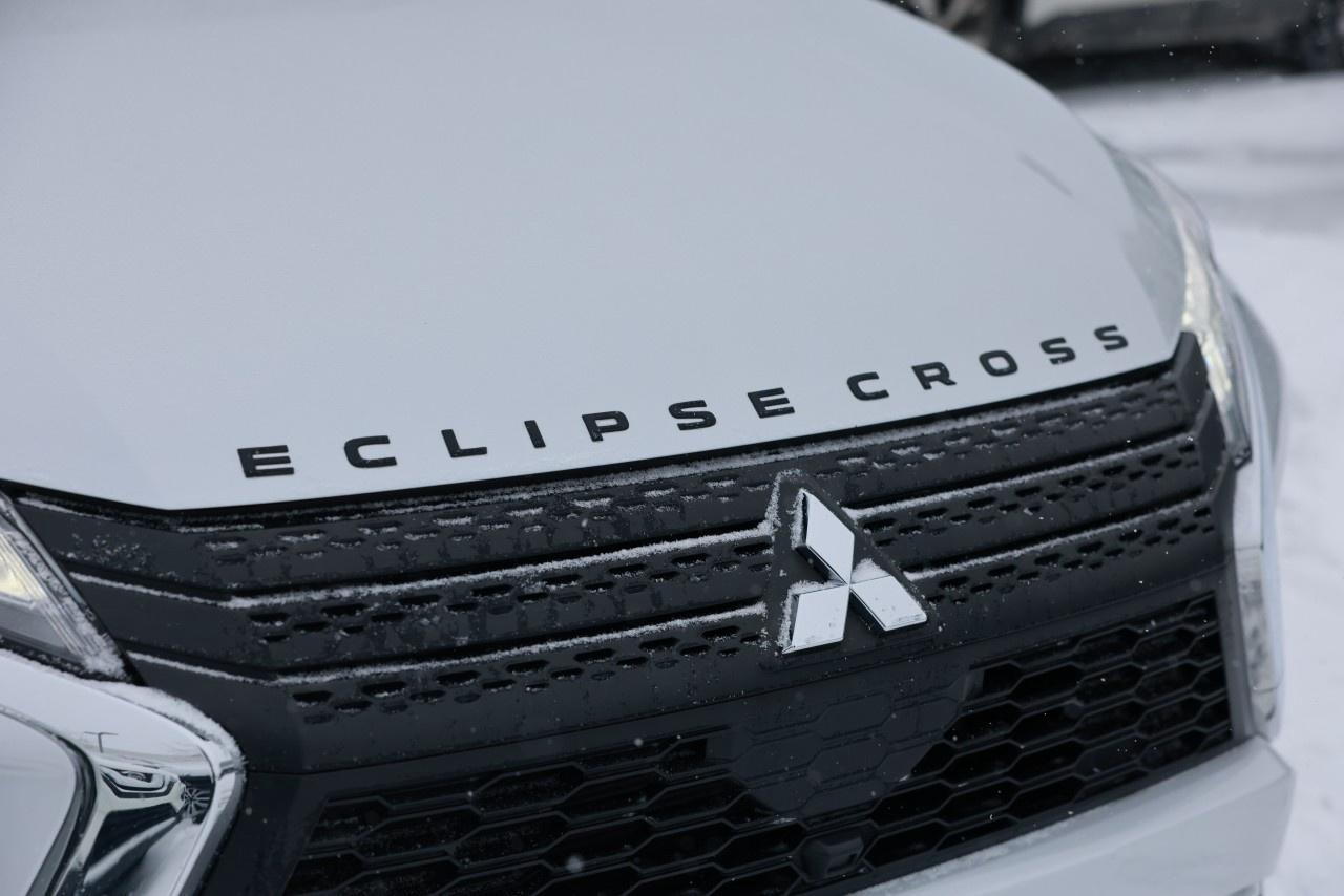 2022 Mitsubishi Eclipse Cross SE S-AWC Photo