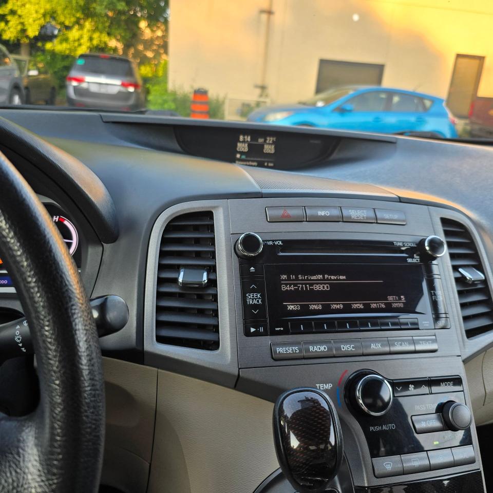 2011 Toyota Venza  - Photo #11