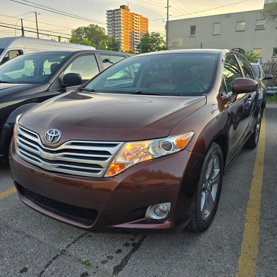 <p>Clean Carfax, Alloy Wheels, Low Km, Keyless Entry, Air Conditioning, Power Locks, Power Windows, Power Steering, Leather Seats, Heated Seats, Traction Control, Two sets of keys, Sunroof/Moonroof. Drive super nice and smooth. <strong>AUTO CHOICE</strong> 2-4040 Sheppard Ave E, Scarborough, M1S 1S6. Contact <strong>647 388 5969</strong> or <strong>hello@autochoiceinc.ca</strong></p><p>&nbsp;</p><p>&nbsp;</p>