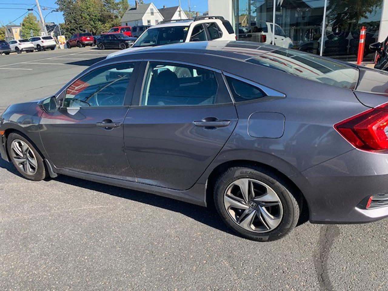 2020 Honda Civic SEDAN LX Photo