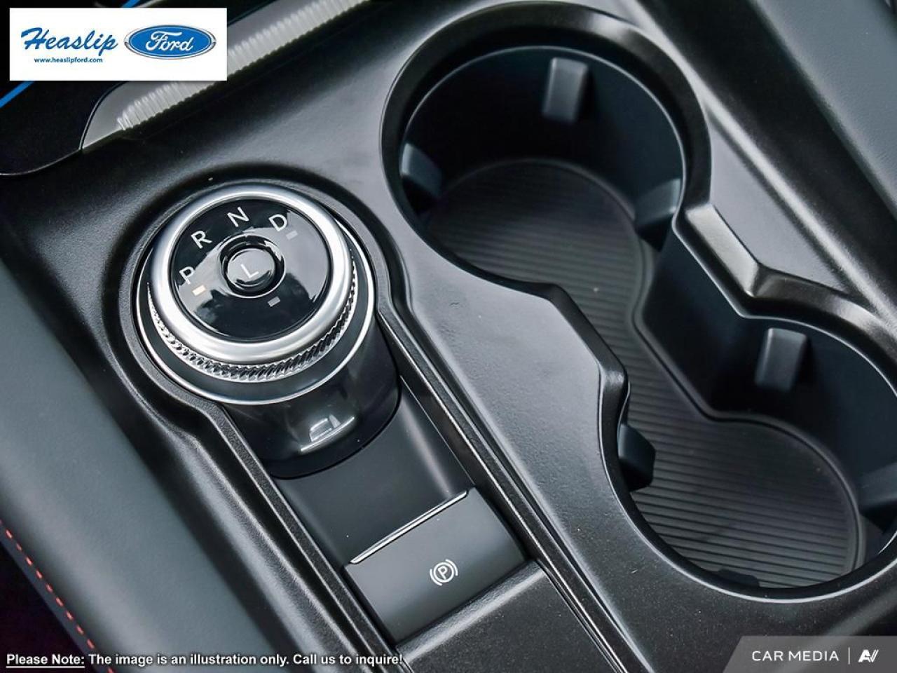 2025 Ford Explorer ST-Line Photo5
