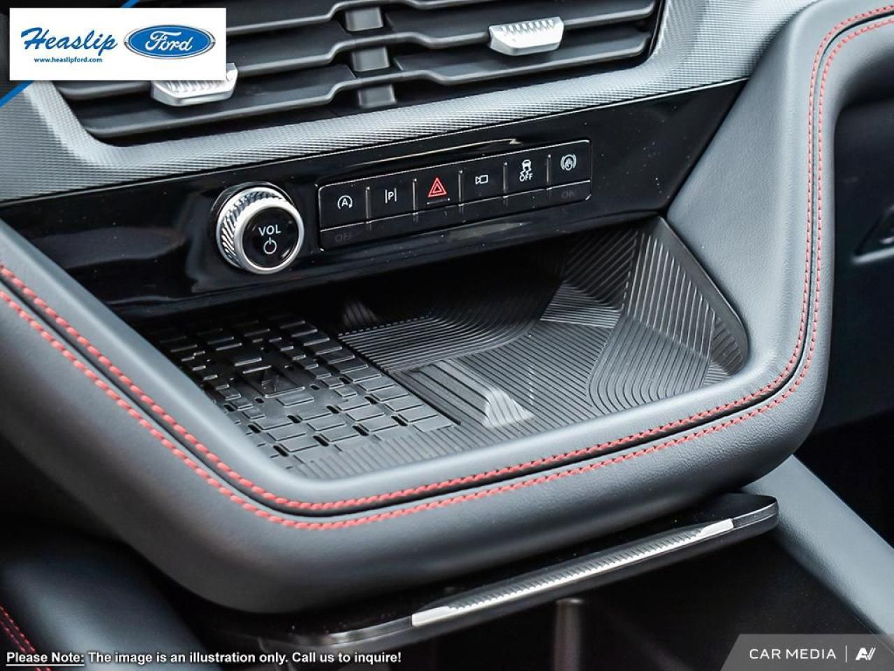 2025 Ford Explorer ST-Line Photo5