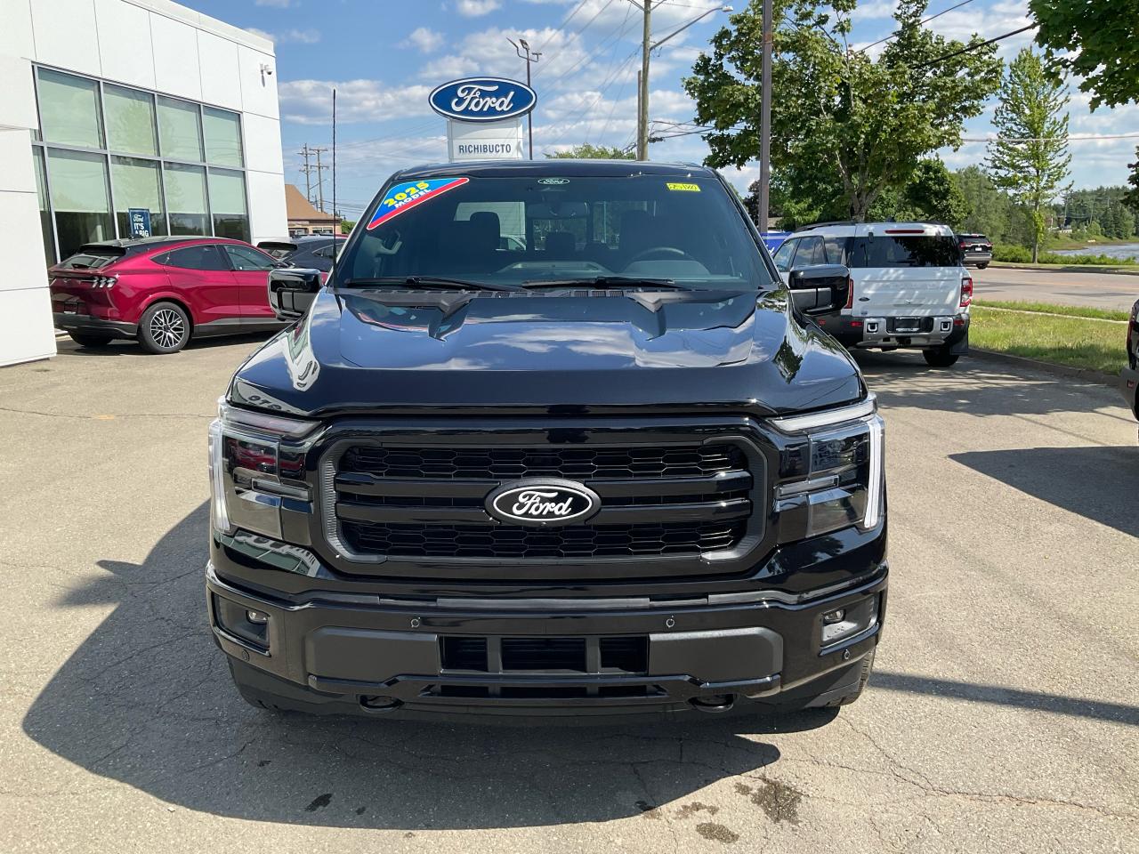 2025 Ford F-150 Lariat Photo