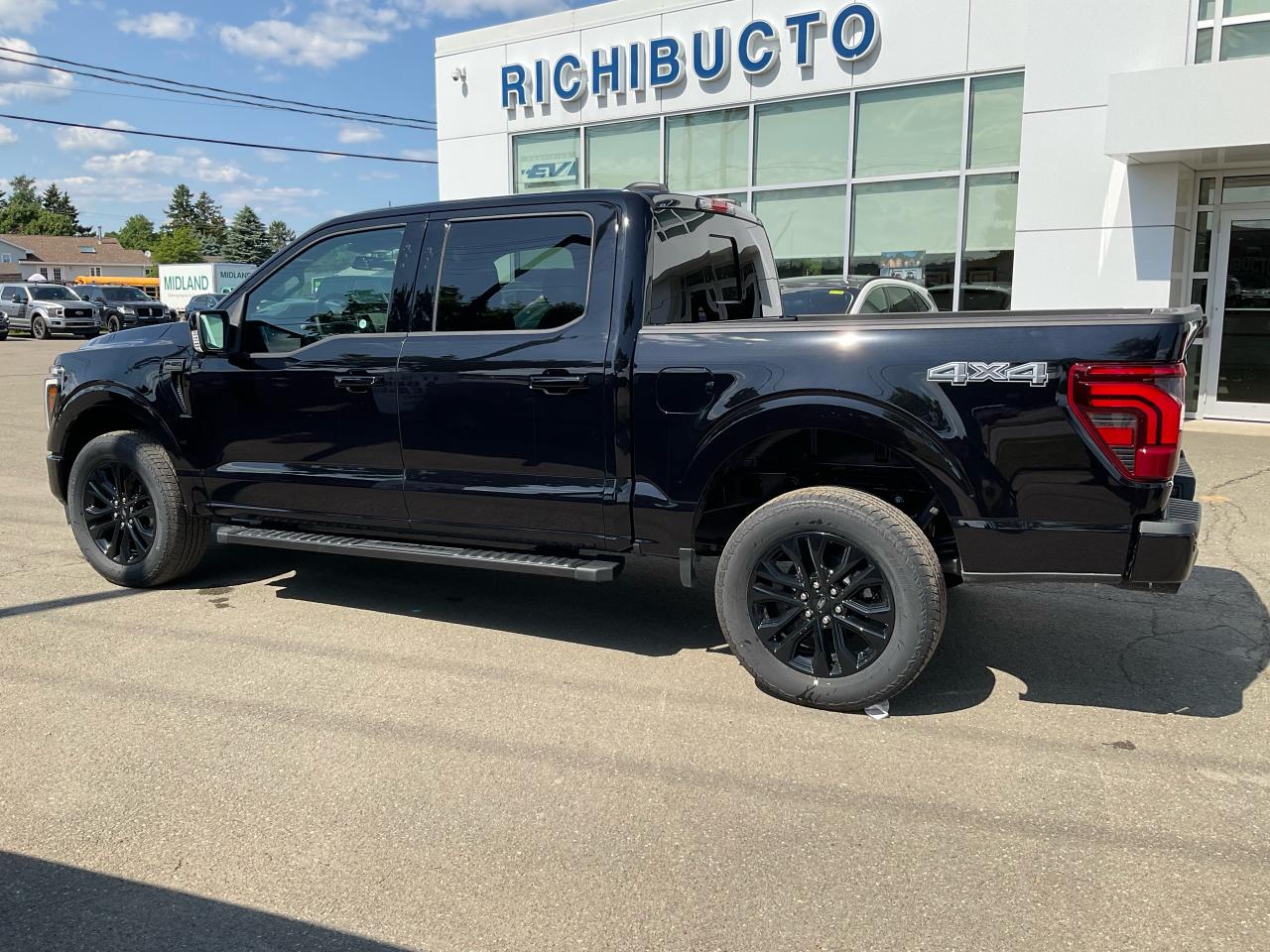 2025 Ford F-150 Lariat Photo