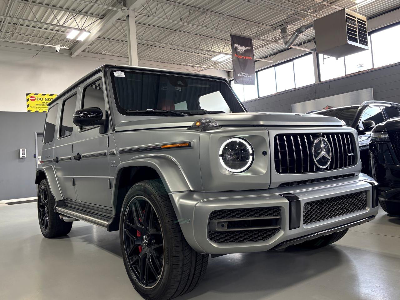 2019 Mercedes-Benz G-Class G63 AMG|4MATIC|V8BITURBO|NOLUXTAX|MASSAGE|REDSEATS - Photo #2