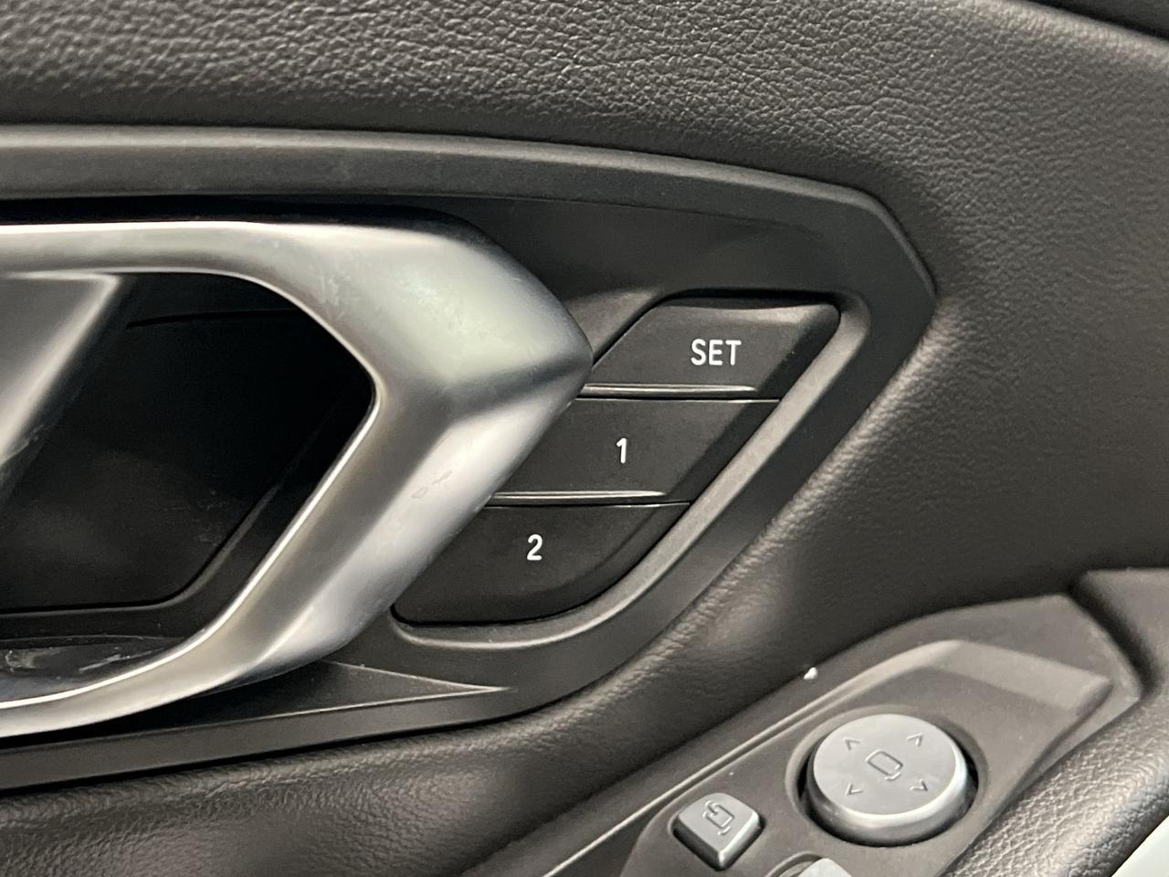 2023 BMW 3 Series 330I AWD| TURBO| HTD LEATHER| SUNROOF| CARPLAY|NAV Photo