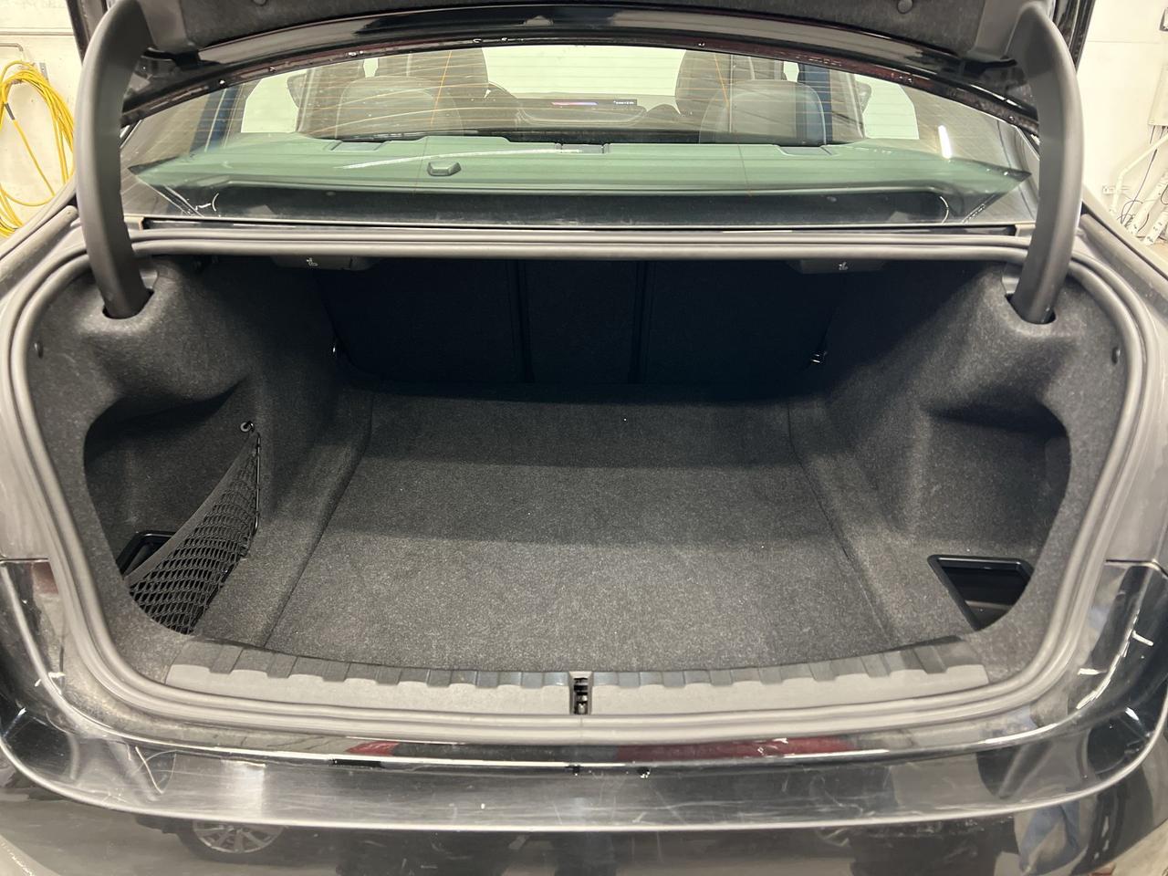 2023 BMW 3 Series 330I AWD| TURBO| HTD LEATHER| SUNROOF| CARPLAY|NAV Photo