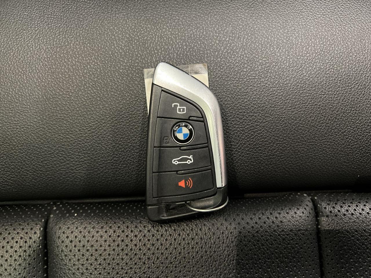 2023 BMW 3 Series 330I AWD| TURBO| HTD LEATHER| SUNROOF| CARPLAY|NAV Photo