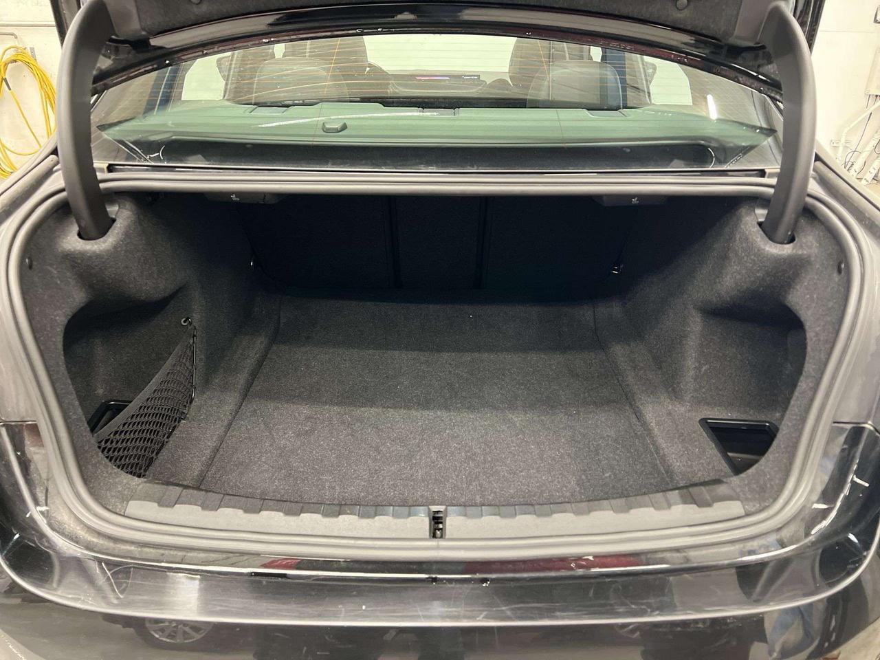 2023 BMW 3 Series 330I AWD| TURBO| HTD LEATHER| SUNROOF| CARPLAY|NAV Photo