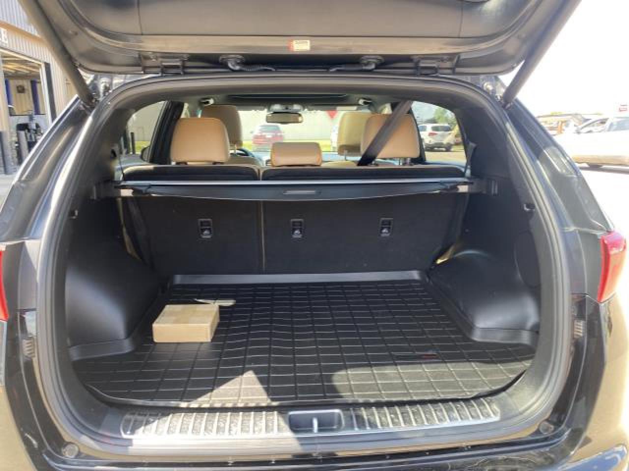 2017 Kia Sportage SX AWD - Photo #5