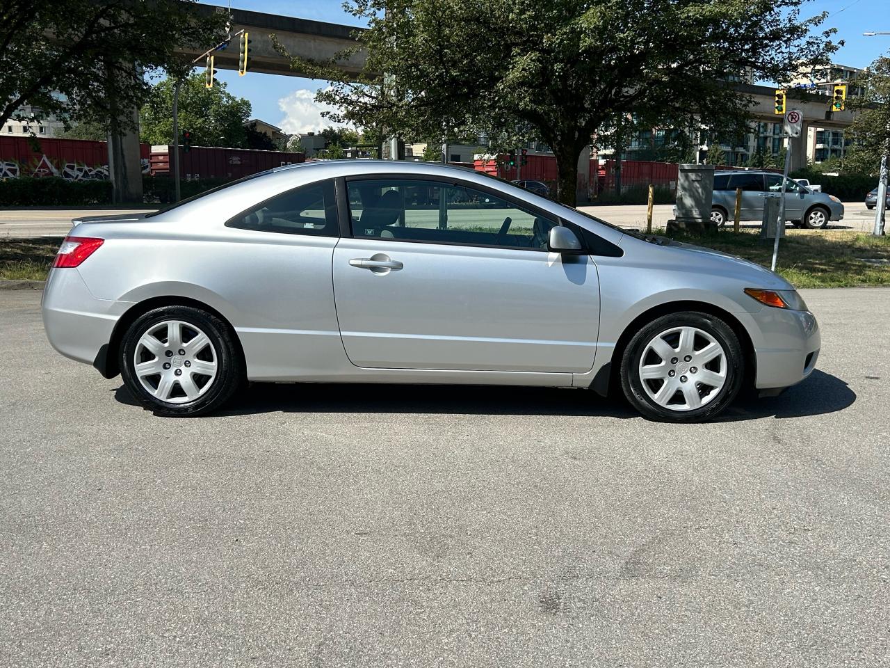 2006 Honda Civic LX - Photo #5