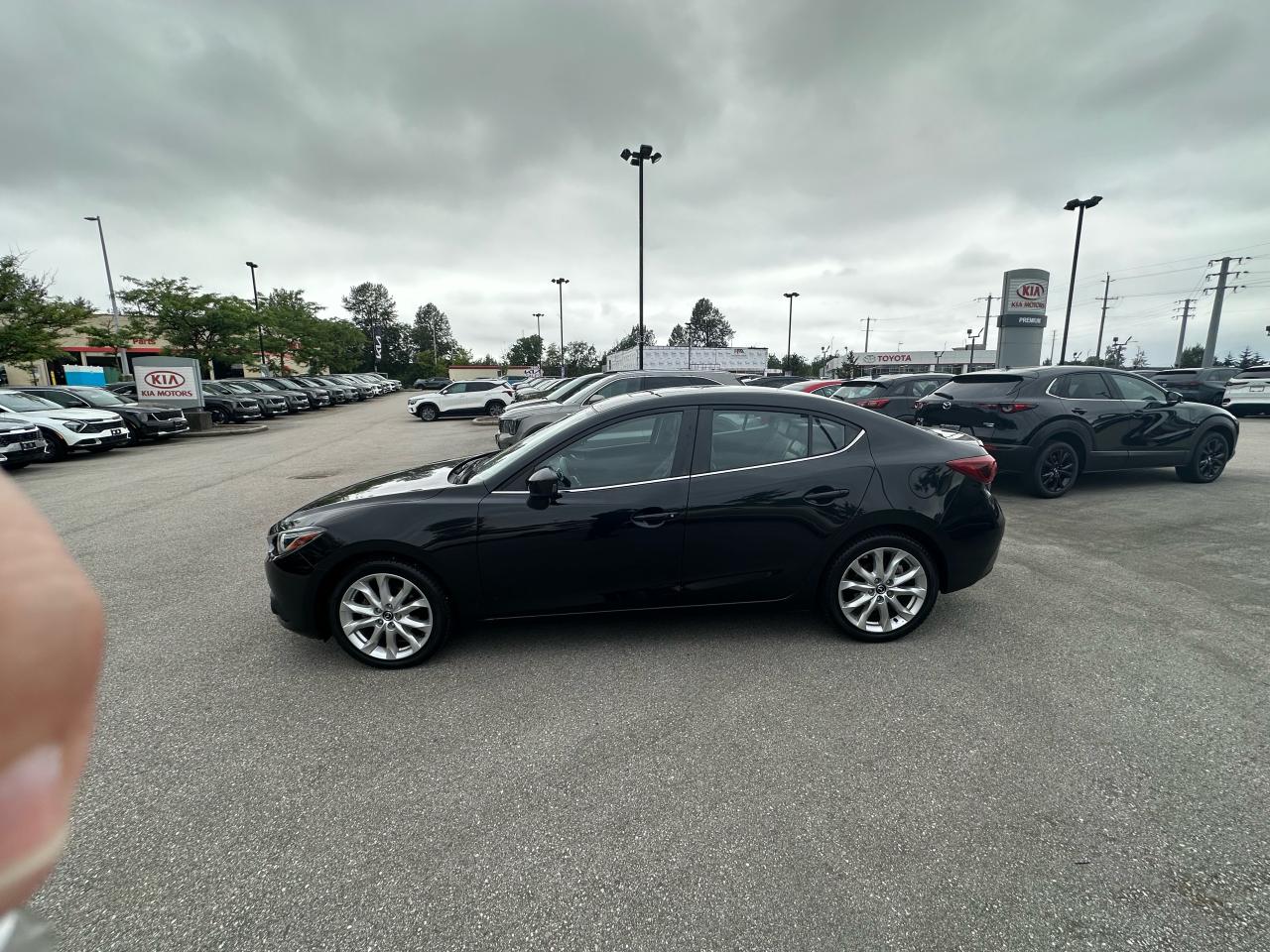 Used 2015 Mazda MAZDA3 GT for sale in Burnaby, BC