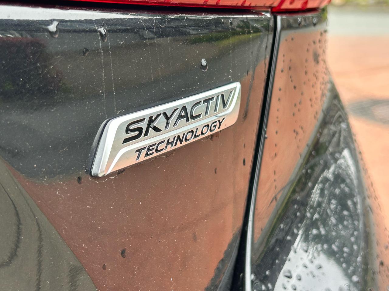 2015 Mazda MAZDA3 GT - Photo #16