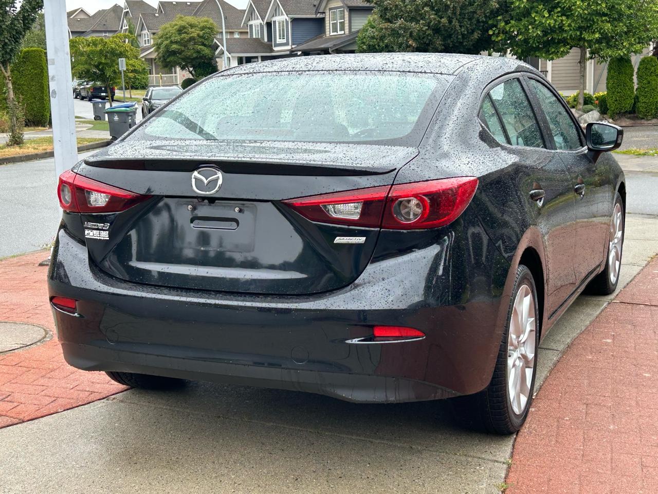 2015 Mazda MAZDA3 GT - Photo #6