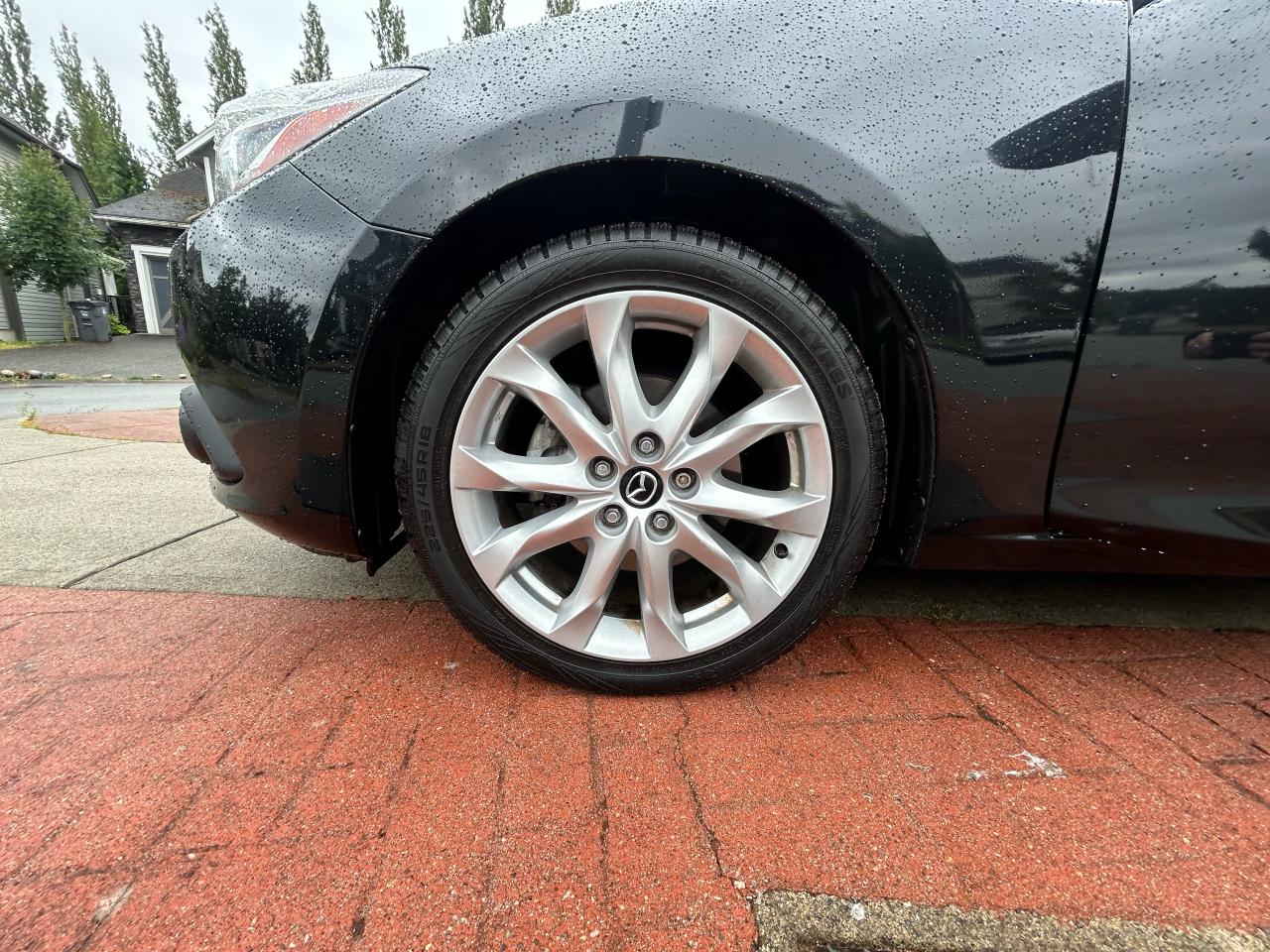2015 Mazda MAZDA3 GT - Photo #13