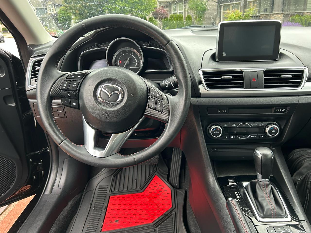 2015 Mazda MAZDA3 GT - Photo #11