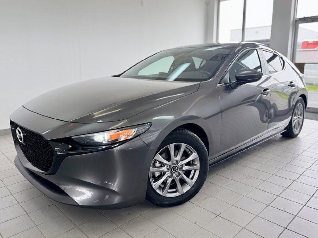 Used 2020 Mazda MAZDA3 Sport GX| Auto | Apple CarPlay | Android Auto | Heated Seats | Cruise Control | Rear Camera & More ! for sale in Guelph, ON