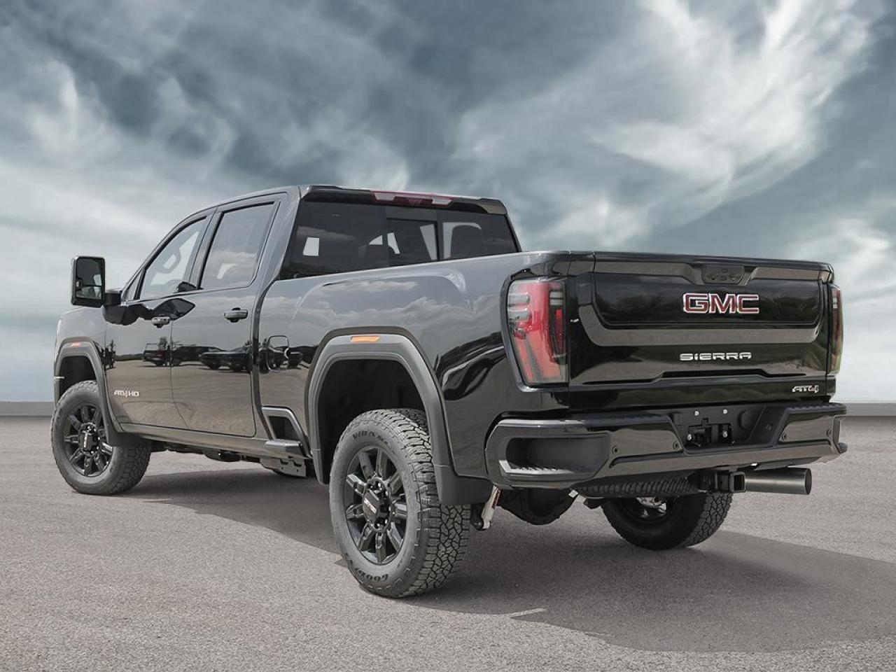 2025 GMC Sierra 2500 HD 4WD Crew Cab Standard Box AT4 Photo3