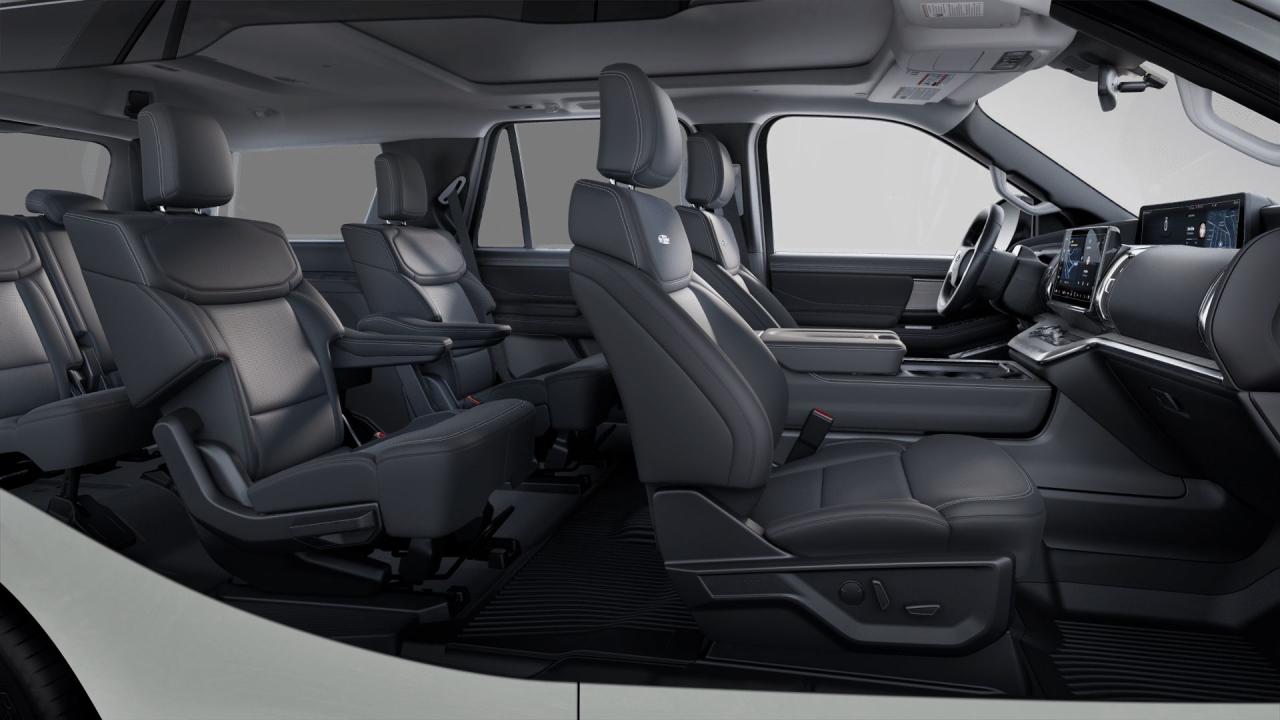 2025 Ford Expedition Platinum Photo5
