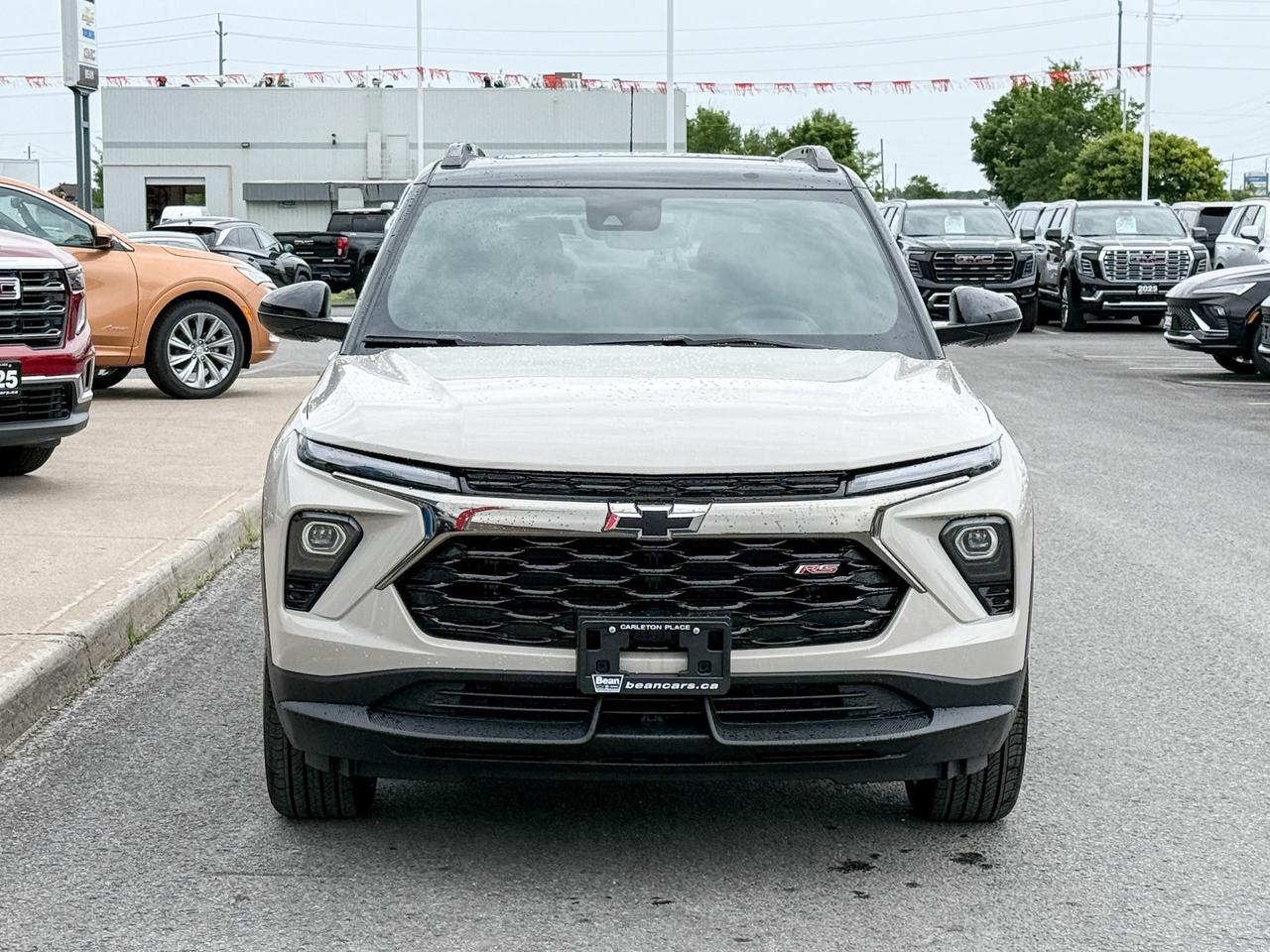 2026 Chevrolet TrailBlazer RS 1.3L 3 CYL WITH REMOTE START/ENTRY, HEATED SEATS, HEATED STEERING WHEEL, HD REAR VISION CAMERA, APPL Photo