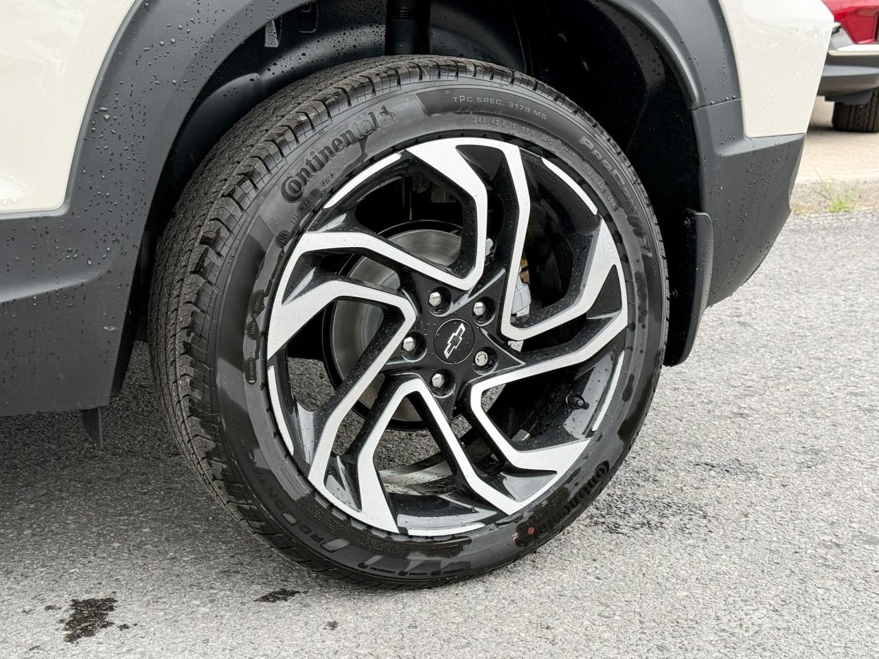 2026 Chevrolet TrailBlazer RS 1.3L 3 CYL WITH REMOTE START/ENTRY, HEATED SEATS, HEATED STEERING WHEEL, HD REAR VISION CAMERA, APPL Photo