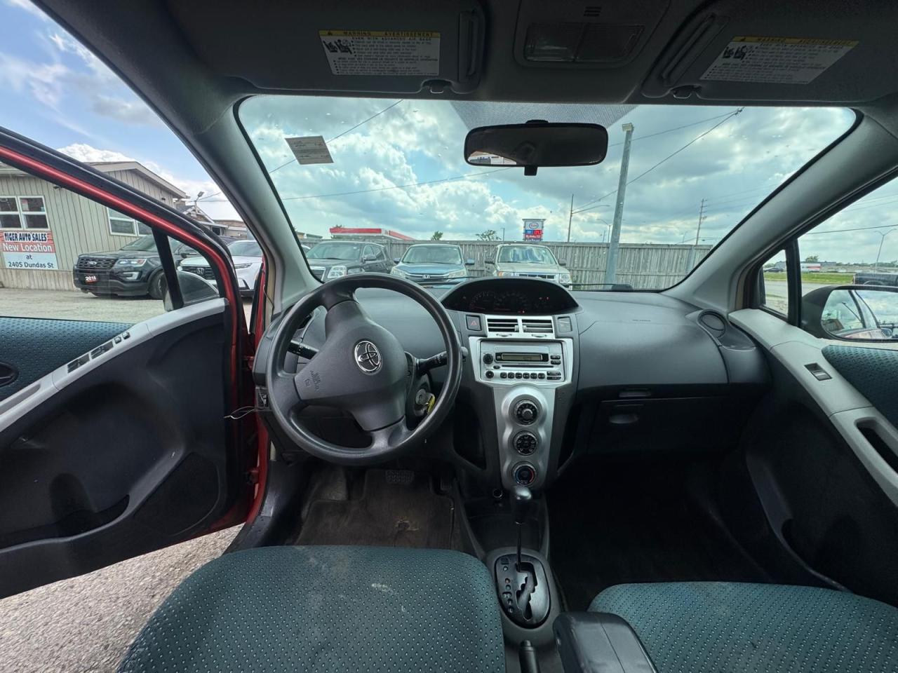 2007 Toyota Yaris AS IS, LE, RUNS AND DRIVES - Photo #10