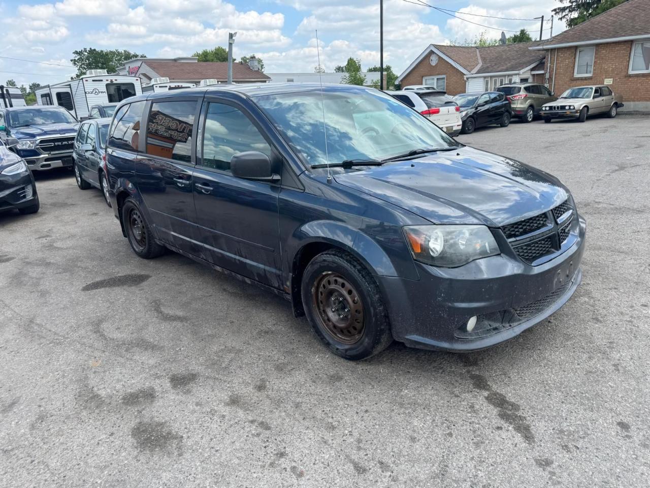 2014 Dodge Grand Caravan AS IS, SXT, POWER STEERING LEAK, RUNS AND DRIVES - Photo #7