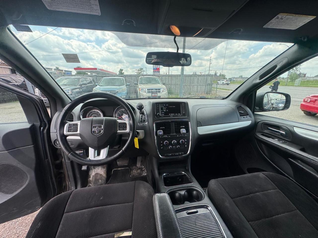 2014 Dodge Grand Caravan AS IS, SXT, POWER STEERING LEAK, RUNS AND DRIVES - Photo #11