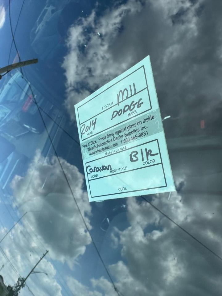 2014 Dodge Grand Caravan AS IS, SXT, POWER STEERING LEAK, RUNS AND DRIVES - Photo #18