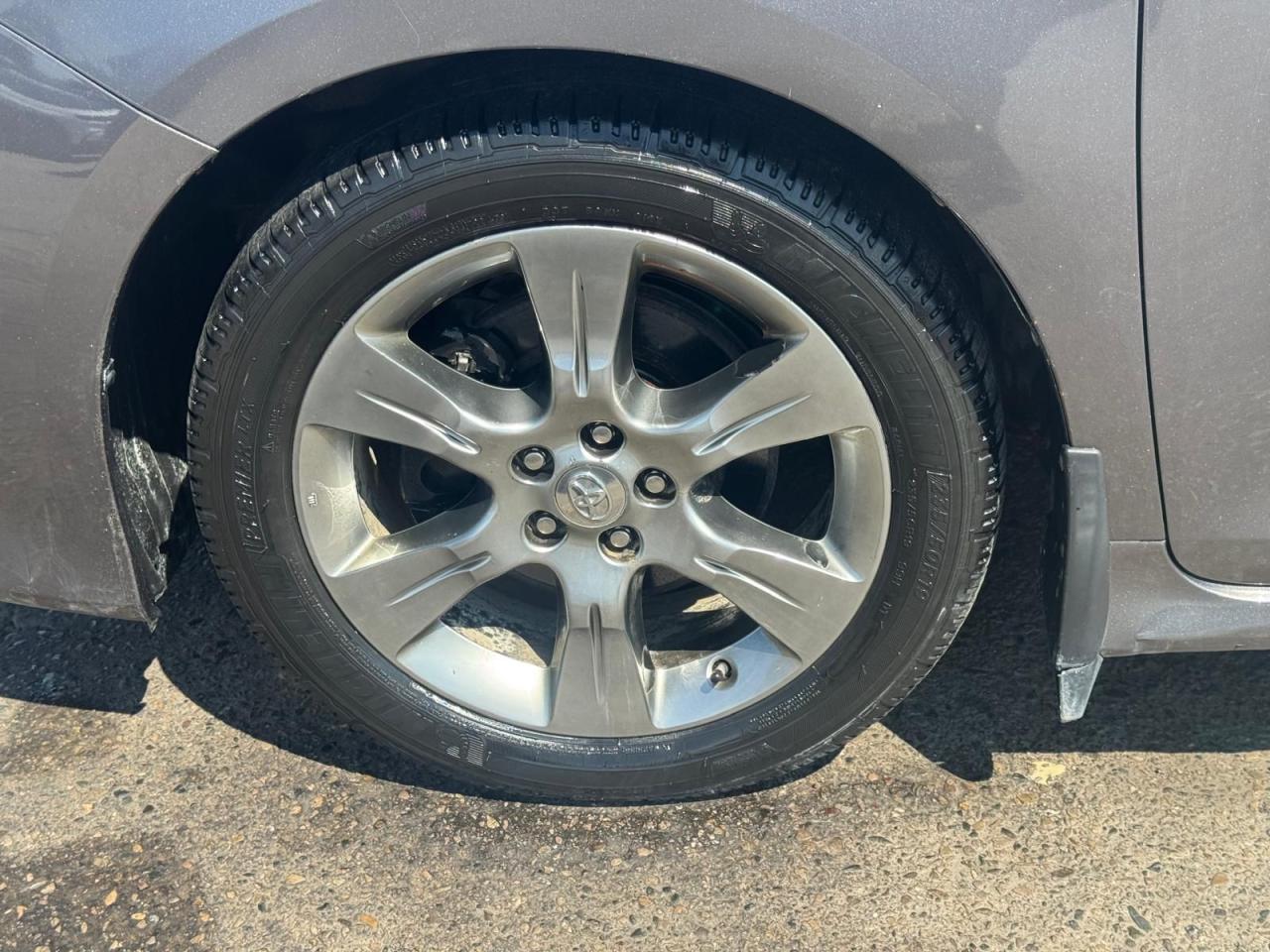 2011 Toyota Sienna AS IS, SE, ONE OWNER, WELL MAINTAINED, RUNS GREAT - Photo #16