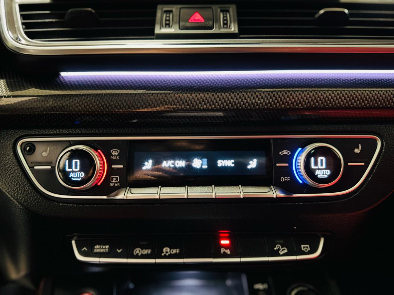 2021 Audi SQ5 Technik | SPORTBACK | RED INTERIOR - Photo #16