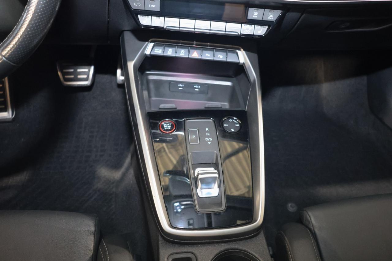 2022 Audi S3 TECHNIK - SUNROOF|NAVI|CAMERA|BLINDSPOT - Photo #14