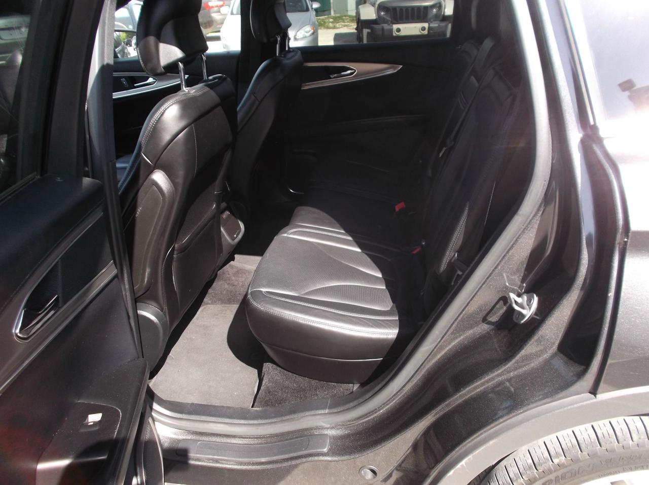 2017 Lincoln MKX AWD - Photo #7