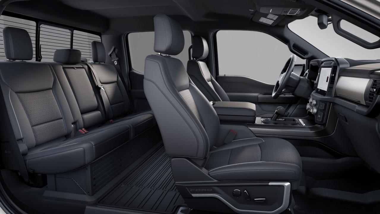 2025 Ford F-150 LARIAT® Photo5