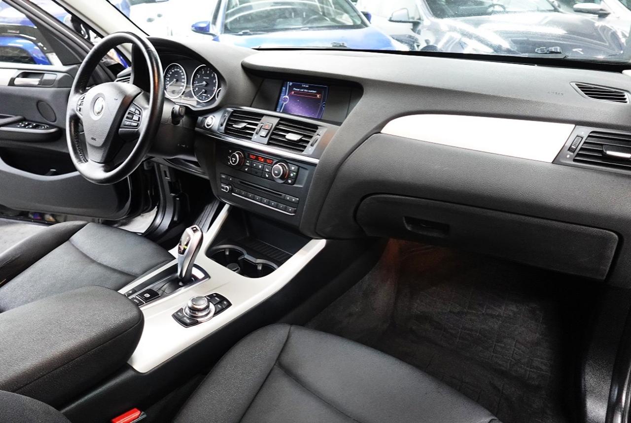 2011 BMW X3 AWD. PANO ROOF. 28i,WELL MAINTAIN,NO ACCIDENT - Photo #19