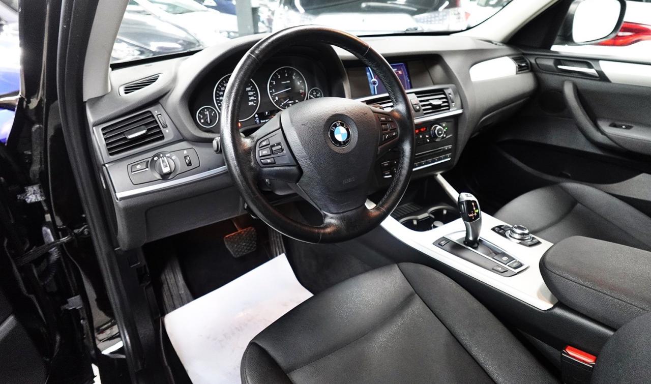 2011 BMW X3 AWD. PANO ROOF. 28i,WELL MAINTAIN,NO ACCIDENT - Photo #15