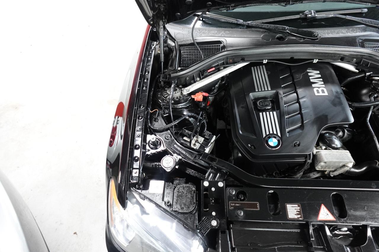 2011 BMW X3 AWD. PANO ROOF. 28i,WELL MAINTAIN,NO ACCIDENT - Photo #35
