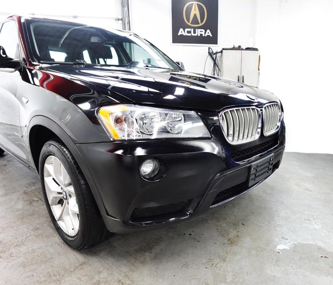 2011 BMW X3 AWD. PANO ROOF. 28i,WELL MAINTAIN,NO ACCIDENT - Photo #12