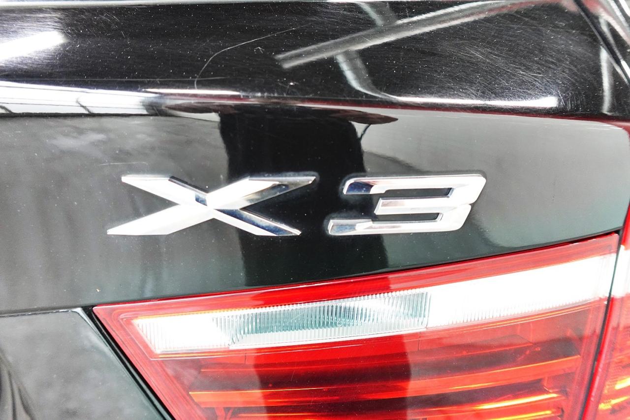 2011 BMW X3 AWD. PANO ROOF. 28i,WELL MAINTAIN,NO ACCIDENT - Photo #8