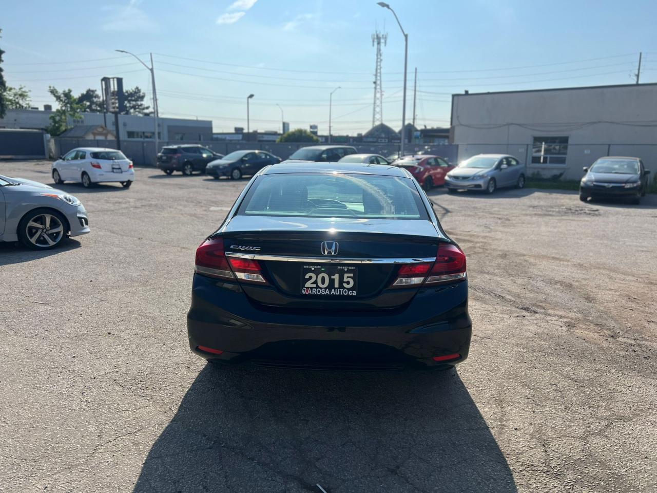 2015 Honda Civic AUTO LOWKM NO ACCIDENT HEATED SEATS BACKUP CAM B-T Photo3