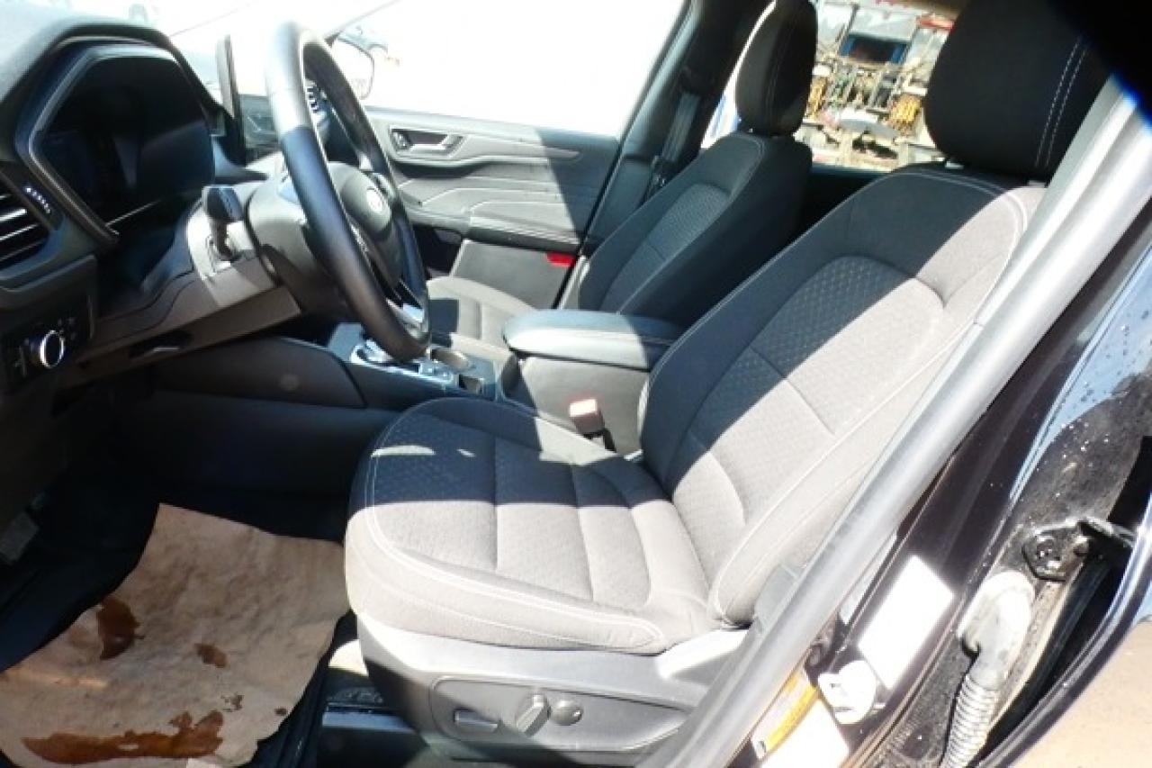 2024 Ford Escape Active AWD w/Htd cloth seats, NAV, BUC - Photo #10